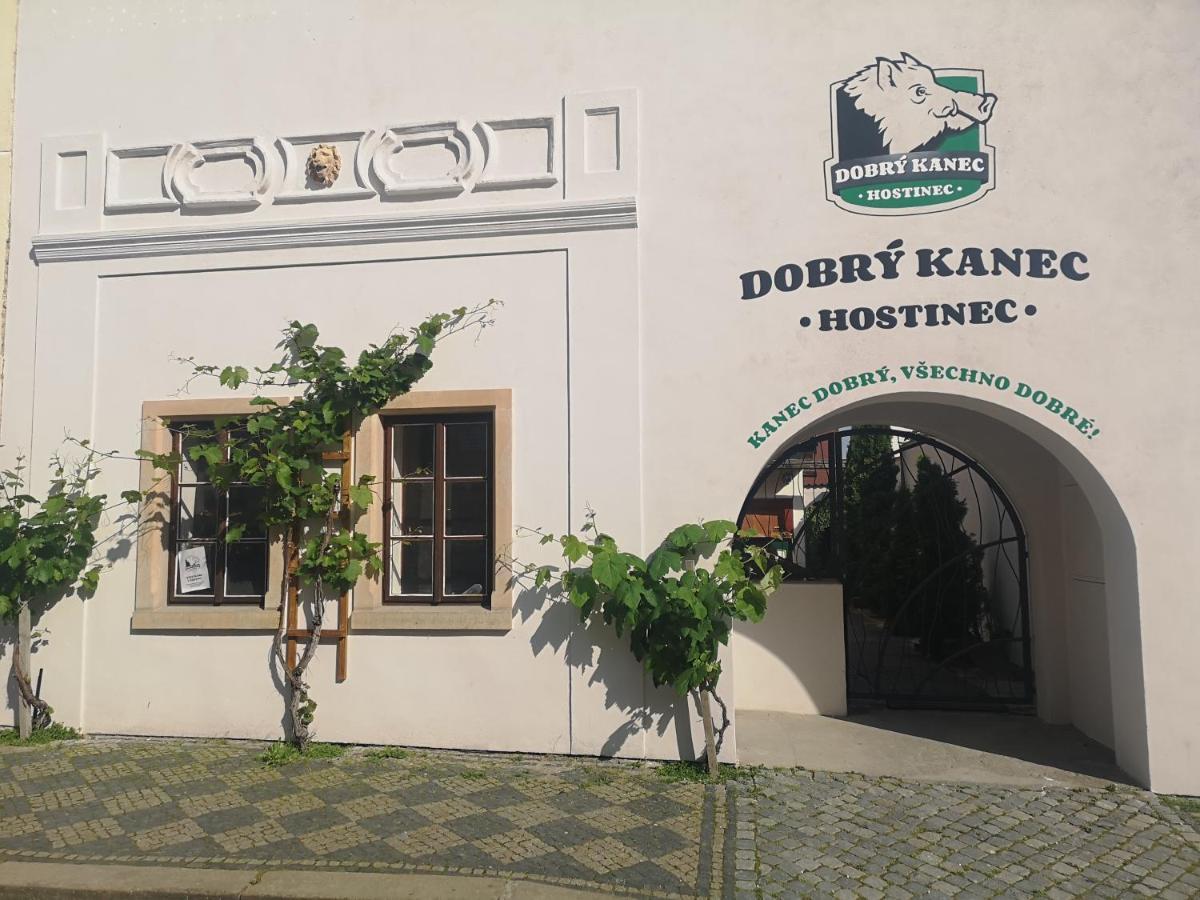 Dobry Kanec - Hostinec Hotel Melnik Exterior photo